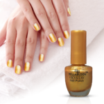 Golden color Nail Polish showing nail after apply